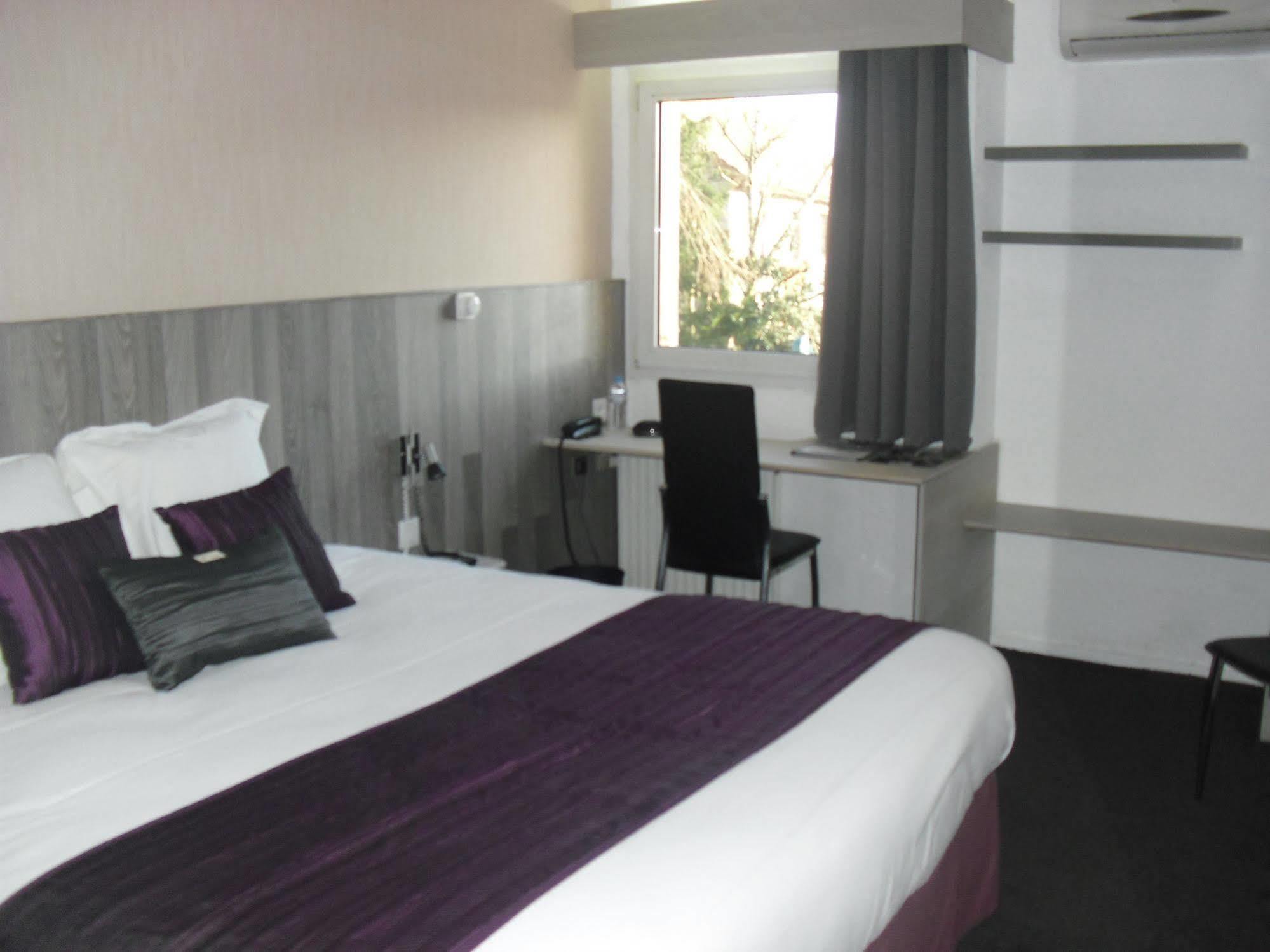 Brit Hotel Dak Hotel Avallon Eksteriør bilde